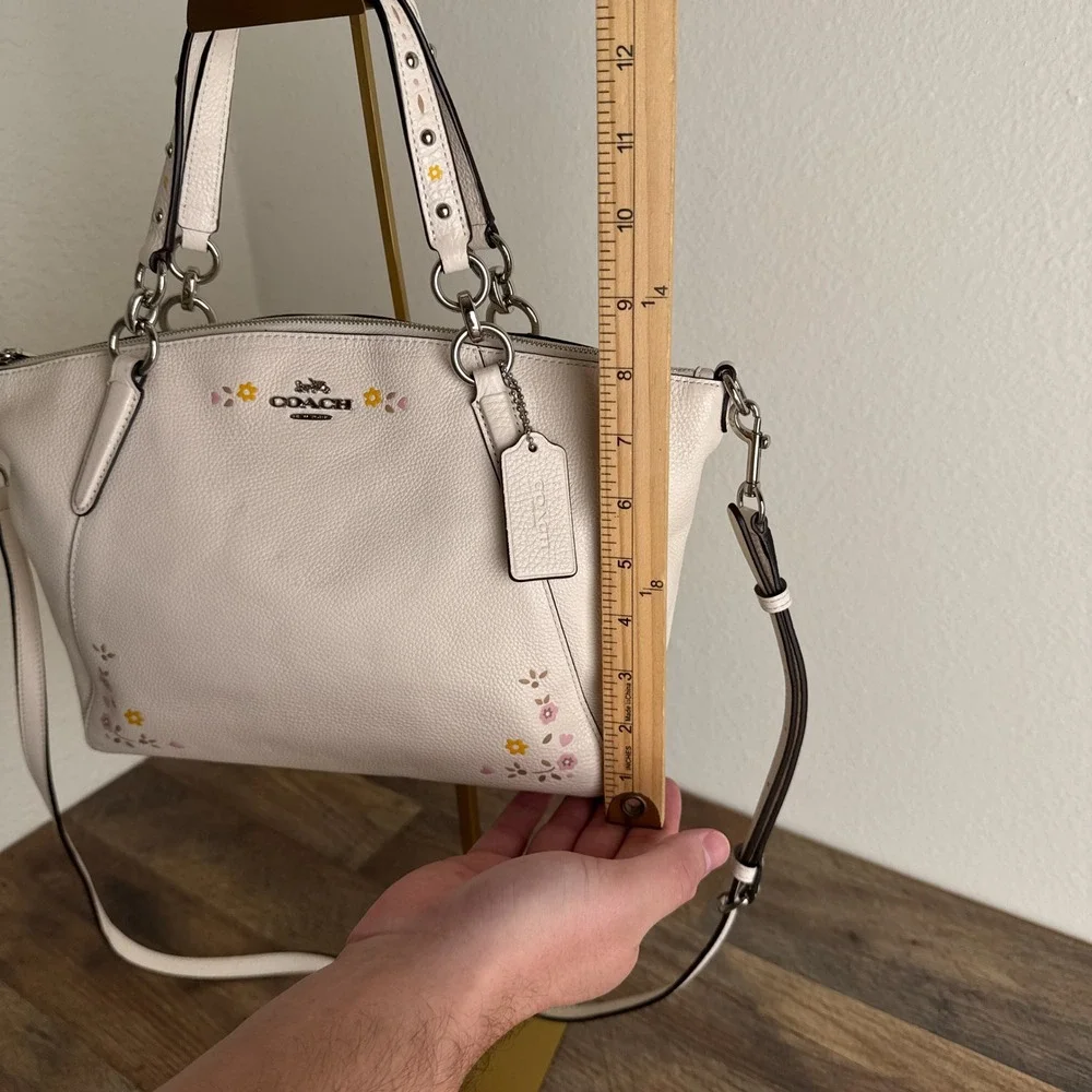 Coach Kelsey Satchel White Floral Embroidered Pebble Leather Bag F24599 - Picture 8 of 16